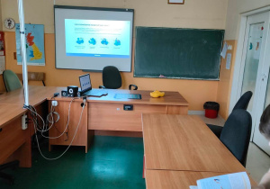 Lekcja o dezinformacji w klasach 6 - 8