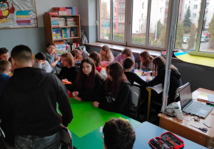 Lekcja o dezinformacji w klasach 6 - 8