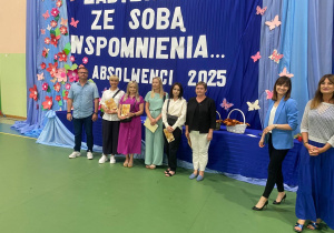 Uczniowie klas 1-3 na zakończeniu roku szkolnego w JEDYNCE