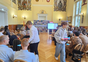 Przedstawiciele szkoły podczas konferencji oświatowej pt. "Technologia jest dla ludzi, a nie ludzie dla technologii"