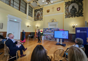 Przedstawiciele szkoły podczas konferencji oświatowej pt. "Technologia jest dla ludzi, a nie ludzie dla technologii"