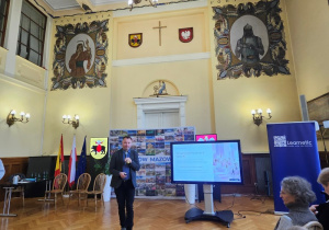 Przedstawiciele szkoły podczas konferencji oświatowej pt. "Technologia jest dla ludzi, a nie ludzie dla technologii"