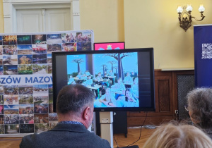 Przedstawiciele szkoły podczas konferencji oświatowej pt. "Technologia jest dla ludzi, a nie ludzie dla technologii"