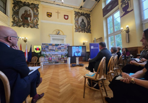 Przedstawiciele szkoły podczas konferencji oświatowej pt. "Technologia jest dla ludzi, a nie ludzie dla technologii"