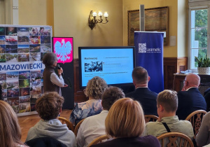 Przedstawiciele szkoły podczas konferencji oświatowej pt. "Technologia jest dla ludzi, a nie ludzie dla technologii"