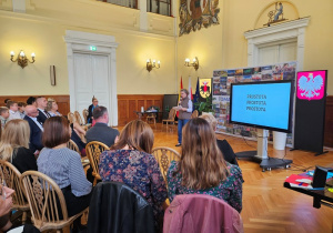 Przedstawiciele szkoły podczas konferencji oświatowej pt. "Technologia jest dla ludzi, a nie ludzie dla technologii"