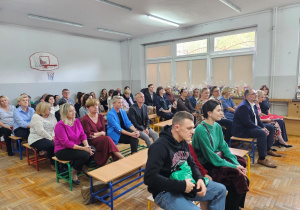 Uroczysta akademia z okazji Dnia Edukacji Narodowej w JEDYNCE
