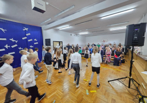 Uroczysta akademia z okazji Dnia Edukacji Narodowej w JEDYNCE