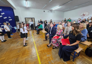 Uroczysta akademia z okazji Dnia Edukacji Narodowej w JEDYNCE