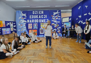 Uroczysta akademia z okazji Dnia Edukacji Narodowej w JEDYNCE
