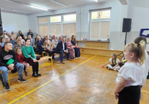 Uroczysta akademia z okazji Dnia Edukacji Narodowej w JEDYNCE