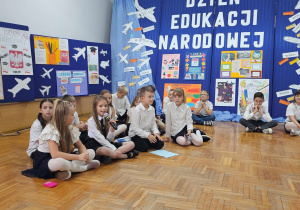 Uroczysta akademia z okazji Dnia Edukacji Narodowej w JEDYNCE
