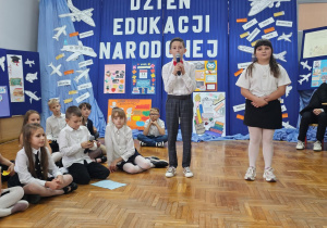 Uroczysta akademia z okazji Dnia Edukacji Narodowej w JEDYNCE