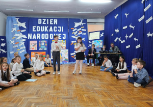 Uroczysta akademia z okazji Dnia Edukacji Narodowej w JEDYNCE