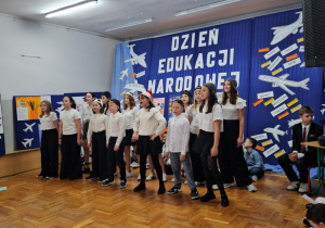 Uroczysta akademia z okazji Dnia Edukacji Narodowej w JEDYNCE
