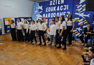 Uroczysta akademia z okazji Dnia Edukacji Narodowej w JEDYNCE