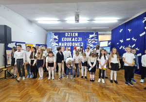 Uroczysta akademia z okazji Dnia Edukacji Narodowej w JEDYNCE