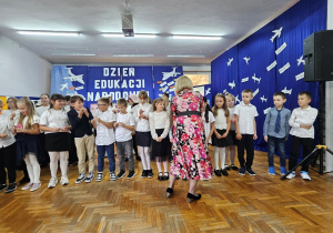 Uroczysta akademia z okazji Dnia Edukacji Narodowej w JEDYNCE