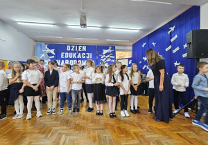 Uroczysta akademia z okazji Dnia Edukacji Narodowej w JEDYNCE