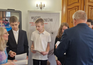 Finaliści Wojewódzkiego Tematycznego Konkursu Historycznego Byliśmy tylko dziećmi. Gehenna polskich dzieci w czasie II wojny światowej