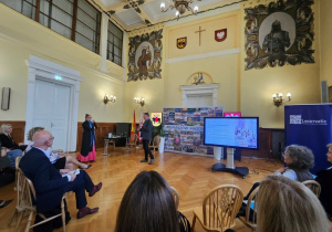 Przedstawiciele szkoły podczas konferencji oświatowej pt. "Technologia jest dla ludzi, a nie ludzie dla technologii"