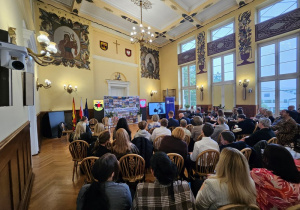Przedstawiciele szkoły podczas konferencji oświatowej pt. "Technologia jest dla ludzi, a nie ludzie dla technologii"