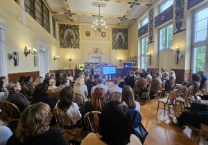 Przedstawiciele szkoły podczas konferencji oświatowej pt. "Technologia jest dla ludzi, a nie ludzie dla technologii"