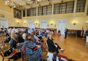Przedstawiciele szkoły podczas konferencji oświatowej pt. "Technologia jest dla ludzi, a nie ludzie dla technologii"
