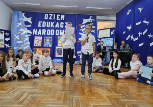 Uroczysta akademia z okazji Dnia Edukacji Narodowej w JEDYNCE