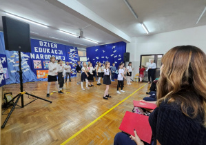 Uroczysta akademia z okazji Dnia Edukacji Narodowej w JEDYNCE