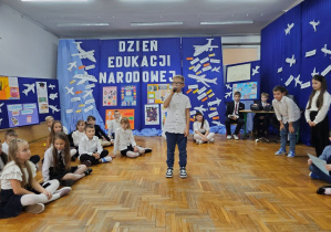 Uroczysta akademia z okazji Dnia Edukacji Narodowej w JEDYNCE