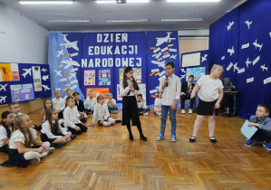 Uroczysta akademia z okazji Dnia Edukacji Narodowej w JEDYNCE