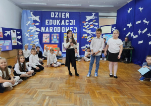 Uroczysta akademia z okazji Dnia Edukacji Narodowej w JEDYNCE