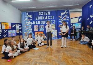 Uroczysta akademia z okazji Dnia Edukacji Narodowej w JEDYNCE