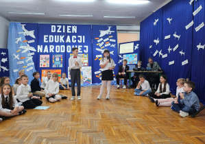 Uroczysta akademia z okazji Dnia Edukacji Narodowej w JEDYNCE