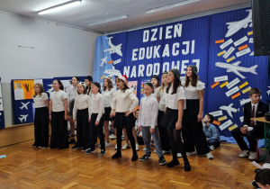 Uroczysta akademia z okazji Dnia Edukacji Narodowej w JEDYNCE