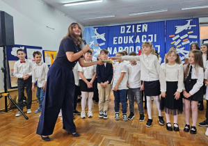 Uroczysta akademia z okazji Dnia Edukacji Narodowej w JEDYNCE