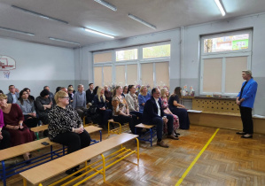 Uroczysta akademia z okazji Dnia Edukacji Narodowej w JEDYNCE