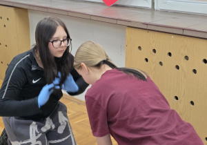 Uczniowie biją rekord w jednoczesnym udzielaniu pierwszej pomocy razem z WOŚP